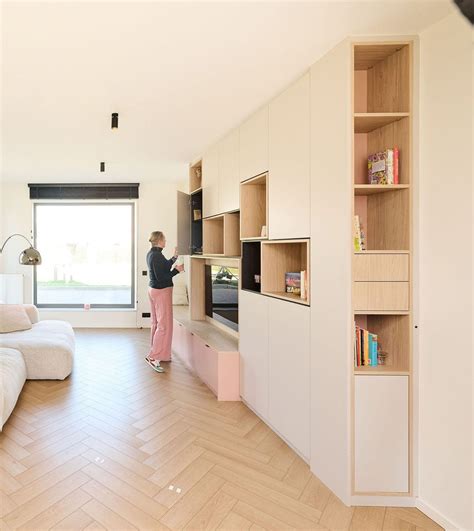 Plattegrond van een op maat gemaakte kinderhoek met geïntegreerd tv-meubel