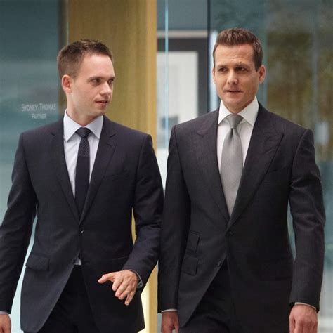 Illustratie van Harvey Specter en Mike Ross in een kantooromgeving