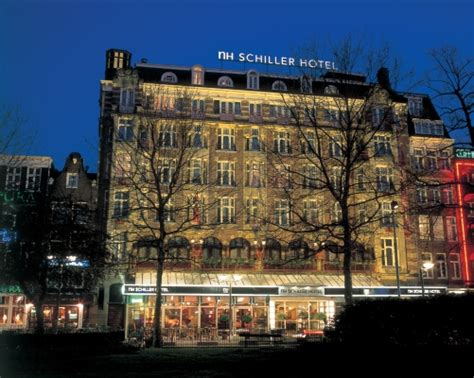 Foto van het NH Schiller Hotel op het Rembrandtplein in Amsterdam