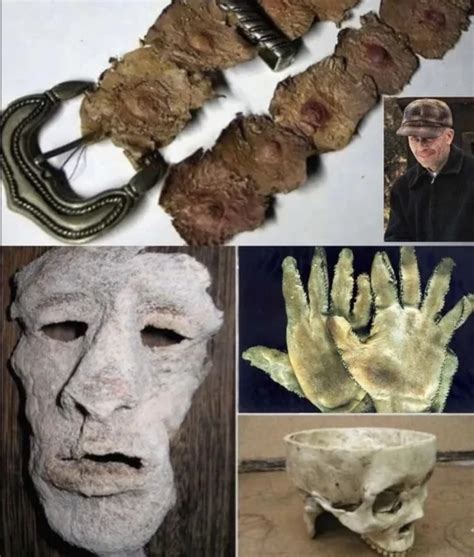 Collage van artefacten gerelateerd aan Ed Gein, zoals maskers van mensenhuid en schedels