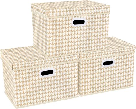 Foto van verschillende opbergdozen met labels