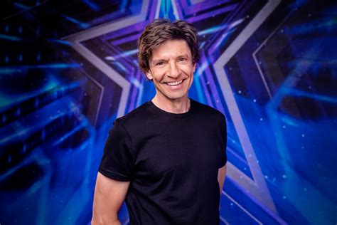 Koen Wauters met een van de deelnemers aan Over Winnaars