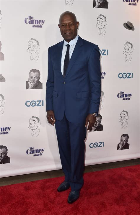 afbeelding van Dennis Haysbert als God