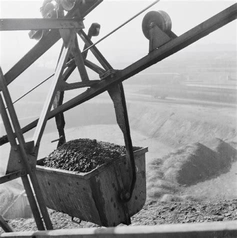 Historische foto van een Limburgse steenkolenmijn