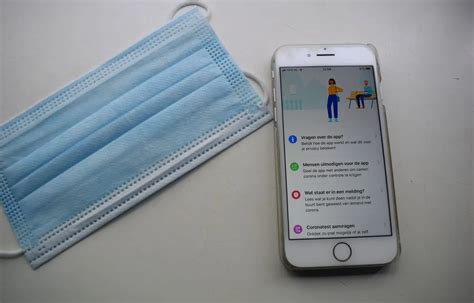 Infographic die uitlegt hoe de bluetooth-technologie van de CoronaMelder-app werkt om contactmomenten te registreren.