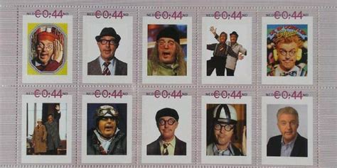 Een collage van typetjes uit 'De André van Duin Show'