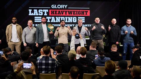 Infographic met de deelnemers aan het Last Heavyweight Standing toernooi