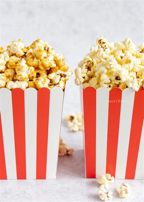 een close-up van te dure bioscoop popcorn