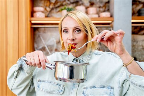 Collage van prijzen en onderscheidingen die Sofie Dumont heeft ontvangen.