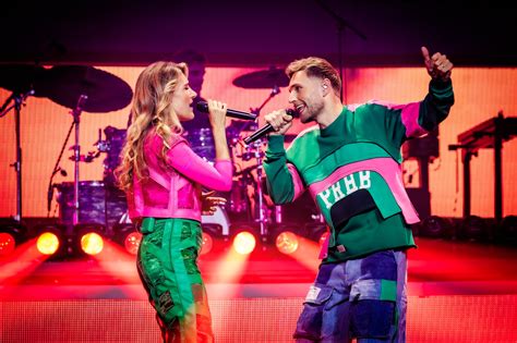 Foto van Bébé Lilly tijdens een live concert.