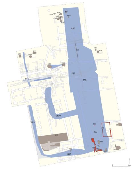 Plattegrond van de bioscoopzalen met aanduiding van rolstoelplaatsen en liften