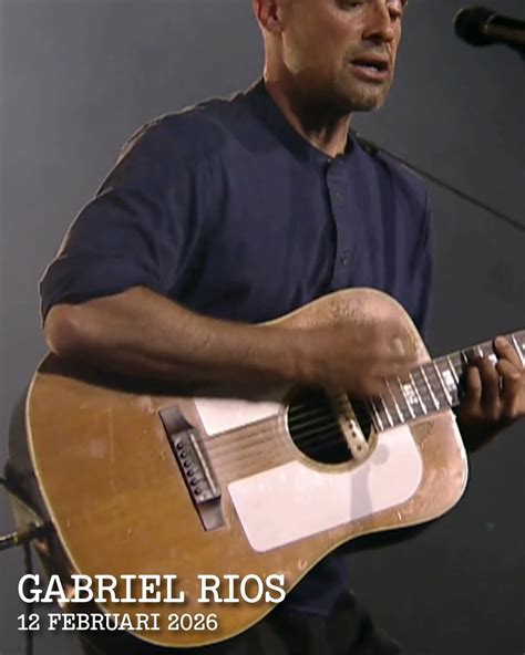 Foto van Gabriel Rios met zijn gitaar