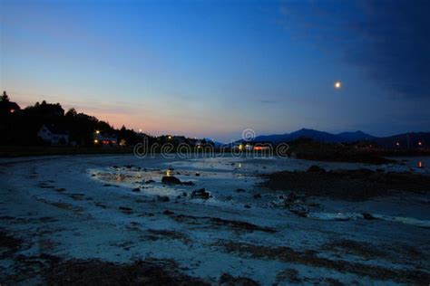 Panoramisch uitzicht op een pittoresk kustdorp in Pembrokeshire