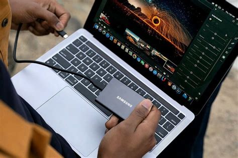 Vergelijking van opslagformaten: DVD vs. Externe Harde Schijf met MP4-bestanden