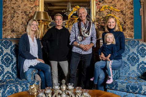 Illustratie van het kasteel dat door de familie Meiland werd omgebouwd tot bed & breakfast.