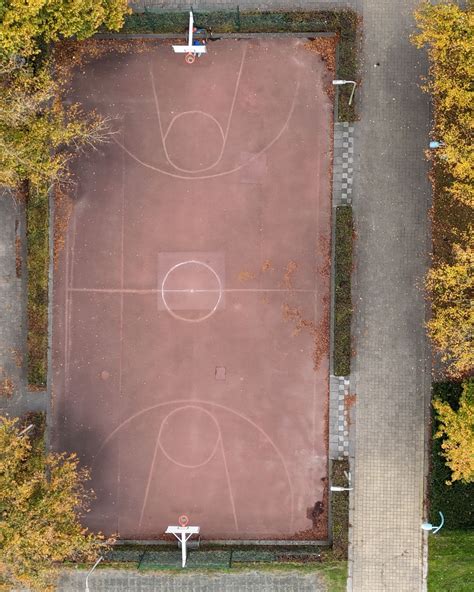 Schema van de programmering van RTV Drenthe met dagelijkse en thematische blokken