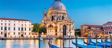 Venetië met historische architectuur en grachten