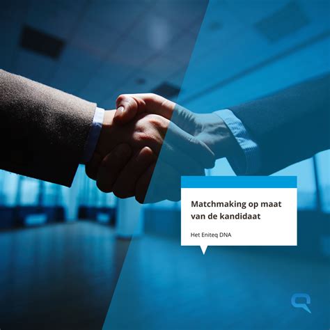 Een illustratie van de studio met de kandidaat, tegenspelers op de tribune en Caroline Tensen.