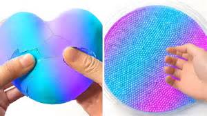 Dynamische foto die de zintuiglijke ervaring van 4DX-cinema weergeeft