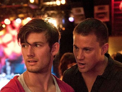 Channing Tatum en Alex Pettyfer in een scène uit Magic Mike