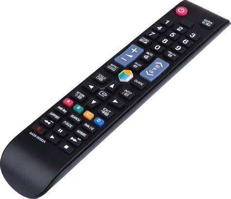 Gedetailleerde afbeelding van de Samsung Smart Monitor afstandsbediening, met nadruk op de spraakbesturingsknop.