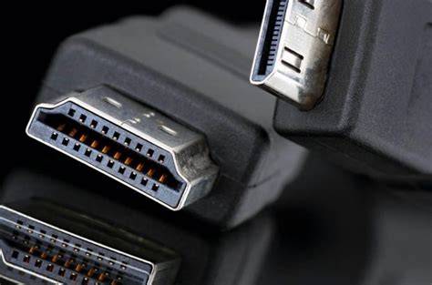 Illustratie van de verschillende HDMI-aansluitingen op een tv.