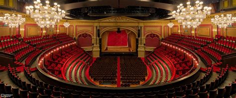 Foto van het Carré theater