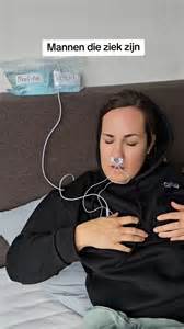 Infographic die de belangrijkste verschillen tussen mannen- en vrouwenhersenen samenvat, met nadruk op anatomie, connectiviteit en hormonale invloeden.