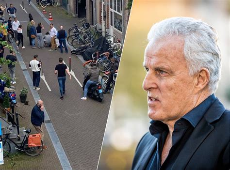 Infographic met de belangrijkste zaken uit de carrière van Peter R. de Vries