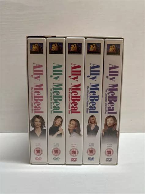 Overzicht van verschillende Ally McBeal DVD-boxen