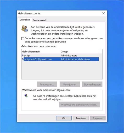 Screenshot van het netplwiz venster met de optie 'Gebruikers moeten een gebruikersnaam en wachtwoord opgeven om deze computer te gebruiken' uitgevinkt.