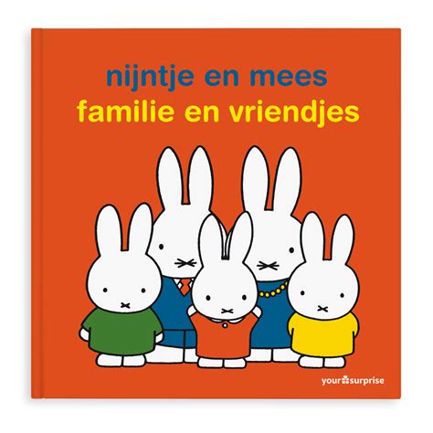 Illustratie van Nijntje die danst met haar familie en vriendjes