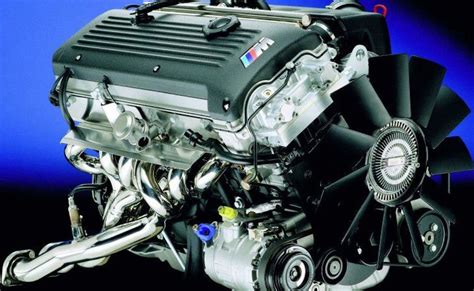 Gedetailleerde afbeelding van de S54B32 motor