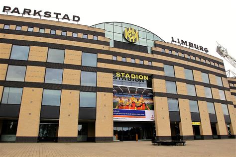 Foto's van de mars- en showwedstrijden in het Parkstad Limburg Stadion op 30 juli