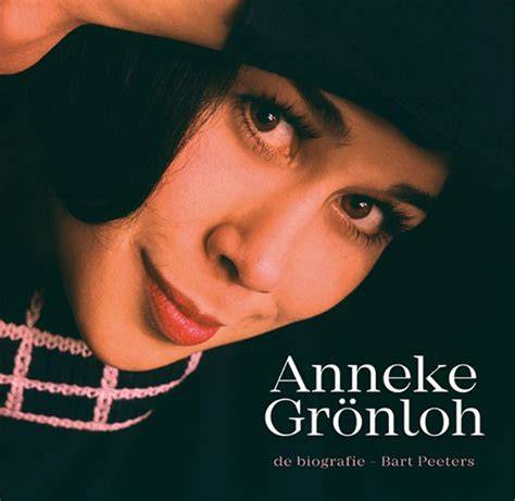 Boekcover van de biografie van Anneke Grönloh