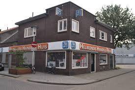 etalage van Helmonds Handels Huis met diverse mediaspelers