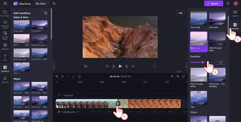Screenshot van de iMovie-tijdlijn met verschillende clips en een toegevoegde overgang.