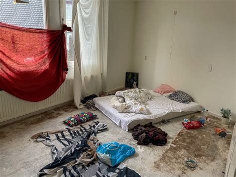 Illustratie van een kraakpand of een demonstratie van krakers.