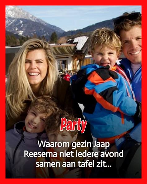Een gezin dat samen een communiefeest viert.