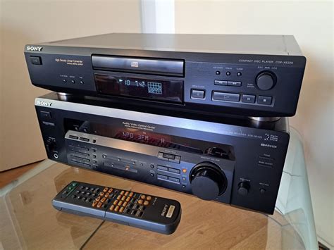 Vergelijking van componenten in een receiver en een cd-speler
