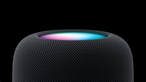 Opstelling van HomePod speakers voor optimale thuisbioscoopervaring.